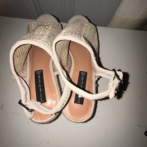 Seven7 Cream Wedges with Woven Slingback - Picture 3 of 6